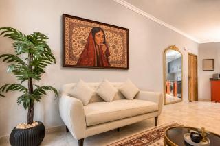 Travelholic Residence Near Mivida - 6