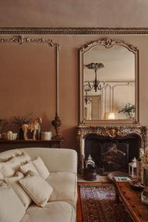 Baskerville Manor - 5