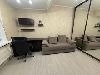 Central Stay , Spacious 2 Bedroom Apartment - 5