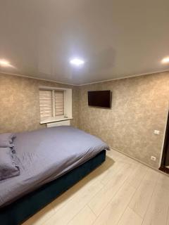Central Stay , Spacious 2 Bedroom Apartment - 6