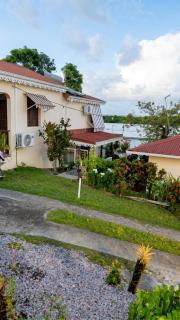 Appartement ensoleillé à Goyave, 50 m², vue mer et balcon - 0