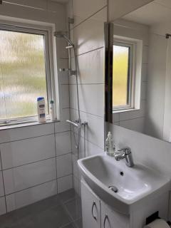 The Lucky Peer - 110m2 house 4 bedroom house - full kitchen & free parking - Odense - 2