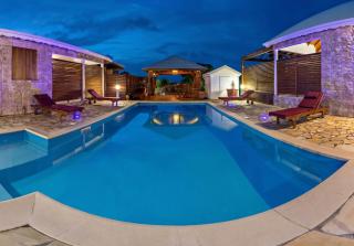 Maison accueillante avec piscine partagée à Anse-Bertrand - 0