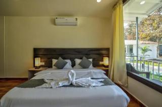 FabHotel Amore Serenity Resort - 9