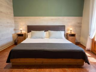 Charming House in Arjona - 8