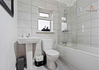 Monthly 10 percent Birmingham Contractor 3 Bed House Free Parking WiFi M6 - Birmingham - 1