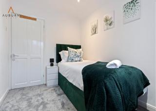 Monthly 10 percent Birmingham Contractor 3 Bed House Free Parking WiFi M6 - Birmingham - 0