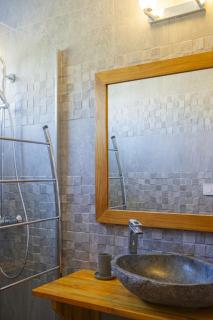 Appartement spacieux à Lamentin + piscine et jacuzzi. - 1