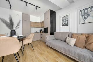 Nowoczesny Apartament z Balkonem i Miejscem do Pracy by Noclegi Renters - 7