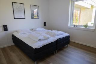 Modern and cozy home with 4 rooms & 8 beds - 0