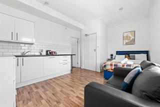 Sapphire hideaway near Leeds City Centre - Room 6 - 3
