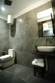 Hotel Ishaan Palace Near IGI Delhi Airport - 8