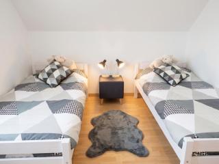 Maison chaleureuse à Bréville-sur-Mer avec jardin privé. - 8