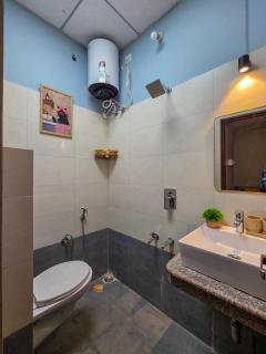 Boivo Haus Cozy Nest, An Earthy 2BHK Retreat - 2