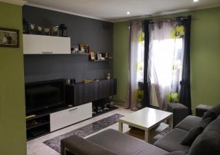 Bright apartment in Barbastro, 70m², parking included - 3