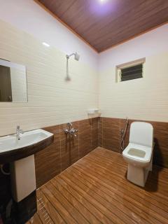 The Estate Home - 8