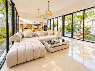 The Palm Villa-2BR Tropical Retreat in Canggu - 0