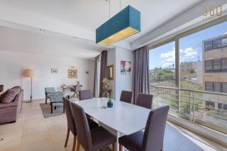 Bright Two Bedroom Apartment with Balcony in Swieqi - 9