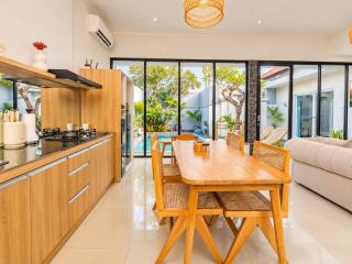 The Palm Villa-2BR Tropical Retreat in Canggu - 6
