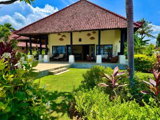 Bali Seaview Villa Namaste & Guesthouses - 5