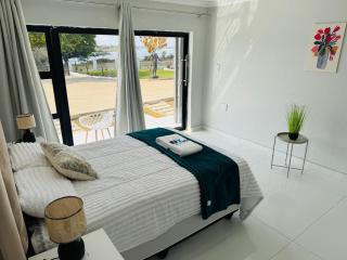 Madzivha Luxury Villas and Hotel - 2