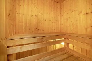 Nowoczesne Apartamenty z Sauną Tężnią Solankową i Parkingiem by Noclegi Renters - 8