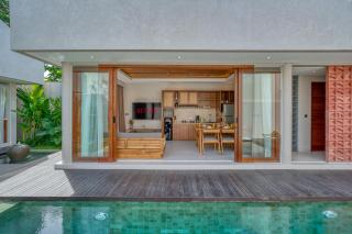 Tranquil 3 Bedroom Villa with Private Pool near Ubud Monkey Forest - 1