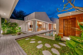 Tranquil 3 Bedroom Villa with Private Pool near Ubud Monkey Forest - 0