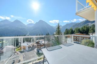 Viktoria B33 by Arosa Vacations, Exklusive App mit Bergblick im Zentrum - 1