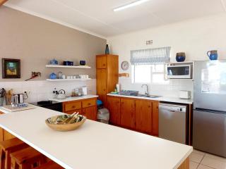 Beach Haven Cottage - 3