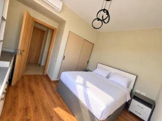 BIG Heated Pool, Lagoon View 3BR, Nanny Room! - 1