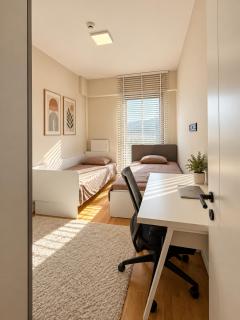 Panoramic Penthouse in Diamond of Skopje - Center - Free Parking - 4