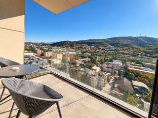 Panoramic Penthouse in Diamond of Skopje - Center - Free Parking - 8