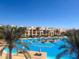 Beach & Pool Free Access, Mangroovy 2 BR, Red Sea! - 8