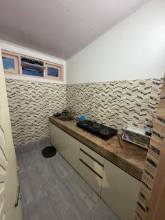 Rosa Villa Cozy Hillside Stay with Scenic Views - 8