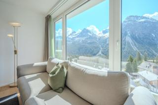 Viktoria A44 by Arosa Vacations, exklusives App im Zentrum mit privater Garage & Panoramablick - Arosa - 3