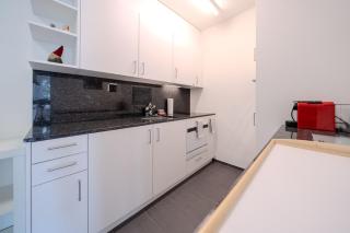 Viktoria A12 by Arosa Vacations, Renoviertes App mit Bergblick im Zentrum - 8