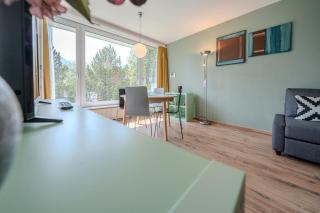 Viktoria A12 by Arosa Vacations, Renoviertes App mit Bergblick im Zentrum - 3