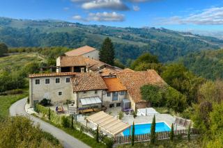 Casa in Bocca al Lupo Ruime design-appartementen met zwembad en Alpenzicht in de Langhe - 9
