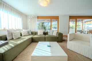 Sunnaschy Heidi by Arosa Vacations, Exklusive App nahe Skilift-Kulm mit Privatparkplatz - 0