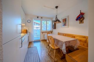 Latschüel by Arosa Vacations, Familienwohnung im Zentrum mit Privatparkplatz - 9