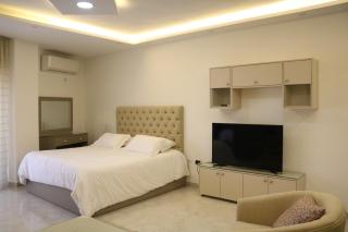Executive One & Two bedroom apartments - 4