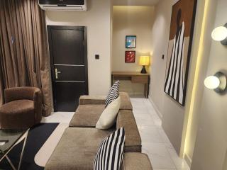 L Rina Apartment 2 Bedroom serene and stylish Lagos getaway - 9