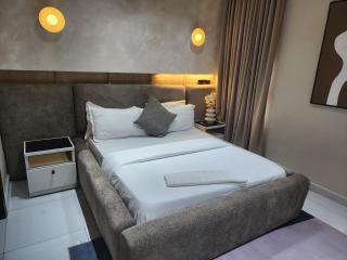 L Rina Apartment 2 Bedroom serene and stylish Lagos getaway - 2