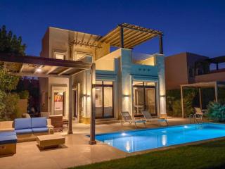 Stylish 4BR LUX Pool Villa Near Marina, Nanny Room - 0