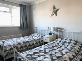 Holly House - 6