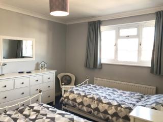 Holly House - 4