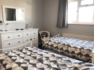 Holly House - 5