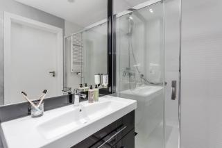 DEO PLAZA Riverside Residence by Noclegi Renters - 2