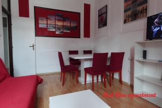 Red blue and Gray blue apartment with private parking - 3